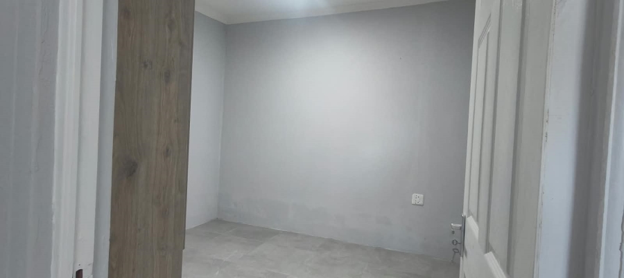 To Let 1 Bedroom Property for Rent in Newton Park Eastern Cape